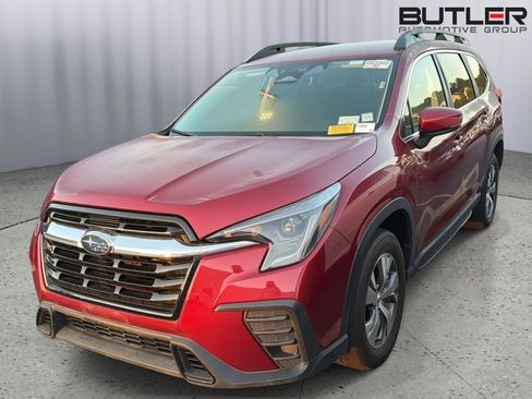 Used 2025 Subaru Ascent Premium AWD/4WD image 2