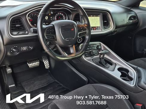 Used 2022 Dodge Challenger R/T Scat Pack RWD image 27