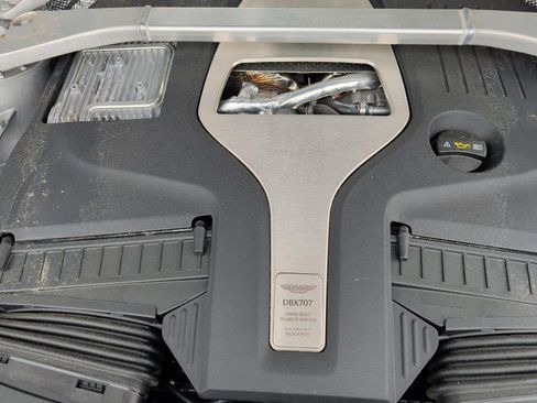 Used 2025 Aston Martin DBX 707 AWD/4WD image 9