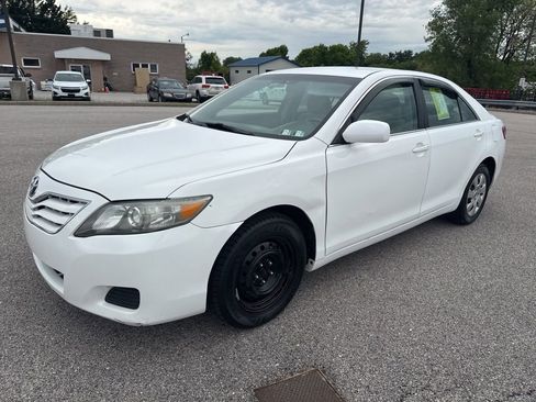 Used 2010 Toyota Camry FWD image 7
