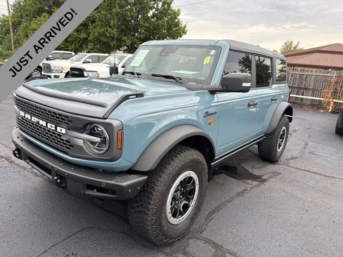 Used 2022 Ford Bronco Badlands w/ Sasquatch Package AWD/4WD image 1