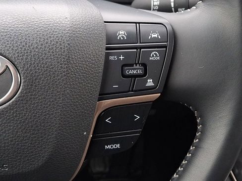 Certified 2024 Toyota Crown XLE image 21