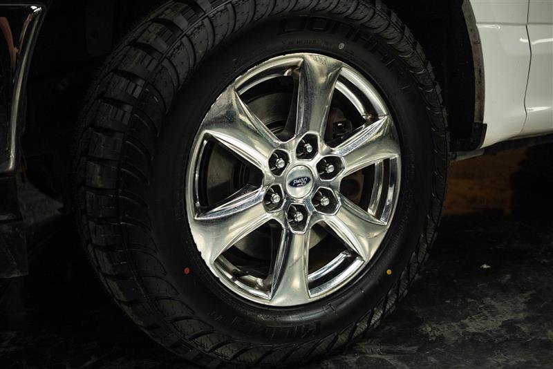 Used 2018 Ford F150 XLT w/ Equipment Group 301A Mid AWD/4WD image 3