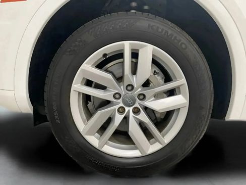 Used 2020 Audi Q5 2.0T Premium AWD/4WD image 32