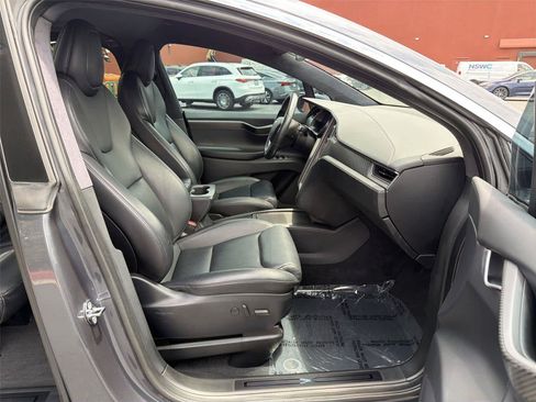 Used 2020 Tesla Model X Performance AWD/4WD image 16