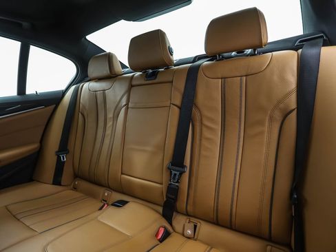 Used 2019 BMW 530i xDrive w/ Convenience Package image 22