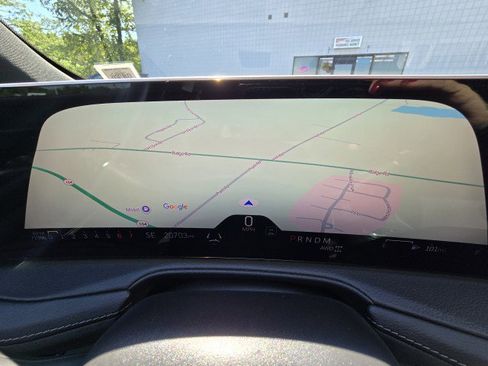 Used 2025 Cadillac XT4 Premium Luxury image 22