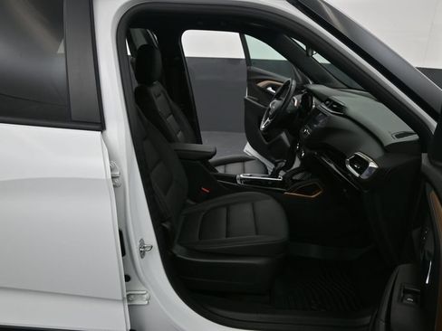 Used 2023 Chevrolet TrailBlazer ACTIV FWD image 32