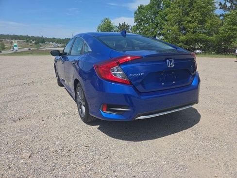 Used 2019 Honda Civic EX image 9