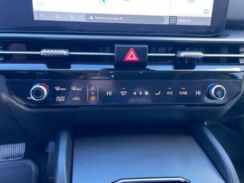 Certified 2026 Kia Sportage SX Prestige AWD/4WD image 19