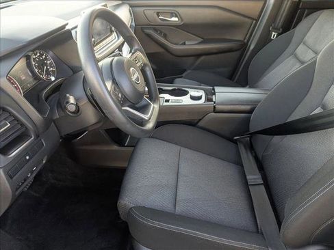 Used 2024 Nissan Rogue SV image 15