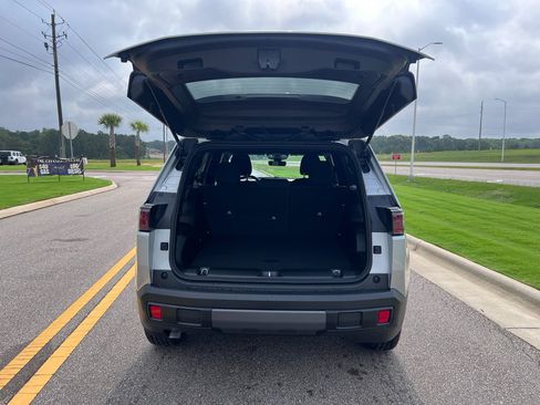 New 2026 Jeep Cherokee Laredo AWD/4WD image 5