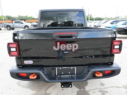 Used 2026 Jeep Gladiator Mojave AWD/4WD image 26