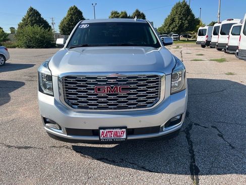 Used 2020 GMC Yukon Denali w/ Denali Ultimate Package image 2