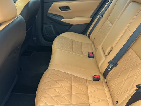 Used 2024 Nissan Sentra SV w/ SV Premium Package FWD image 19
