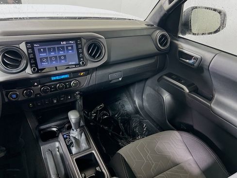 Certified 2023 Toyota Tacoma TRD Off-Road w/ Technology Package image 21