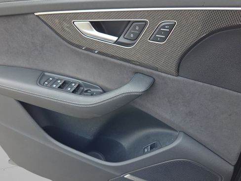 Used 2023 Audi SQ8 Premium Plus image 30