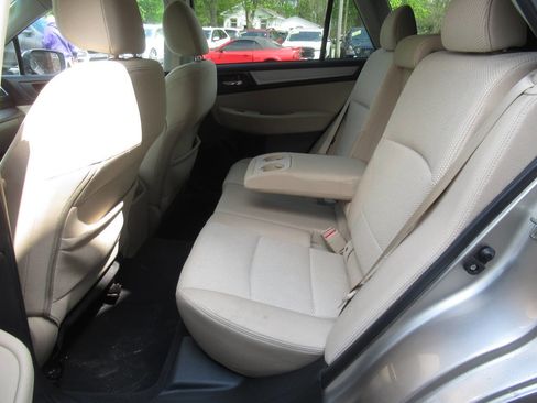 Used 2016 Subaru Outback 2.5i Premium AWD/4WD image 15
