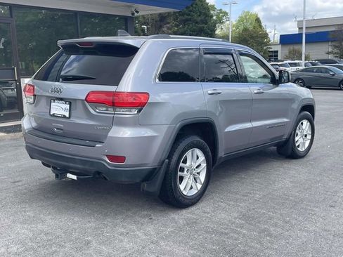 Used 2017 Jeep Grand Cherokee Laredo w/ Quick Order Package 23E AWD/4WD image 6