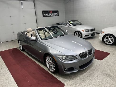Used 2013 BMW 335i Convertible image 10
