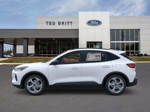 New 2026 Ford Escape ST-Line w/ Tech Pack #1 AWD/4WD image 4