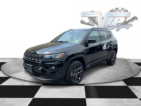 Used 2026 Jeep Compass Limited AWD/4WD image 2