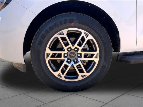 New 2026 Ford Expedition Active RWD image 11