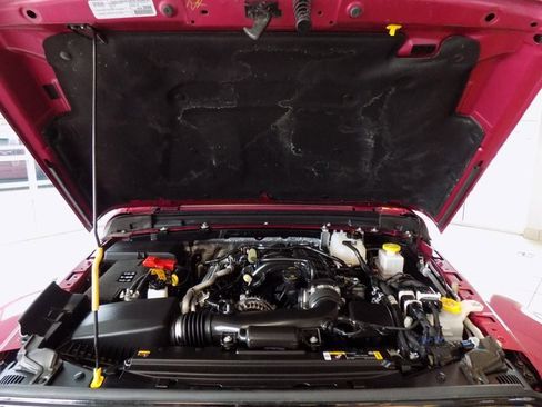 Used 2024 Jeep Gladiator Sport image 27