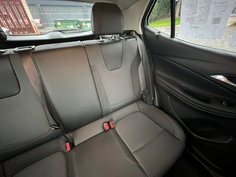 Used 2025 Buick Encore GX Preferred image 37