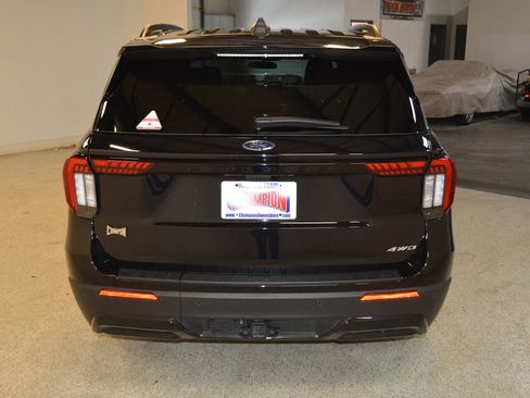 Certified 2025 Ford Explorer ST-Line image 4