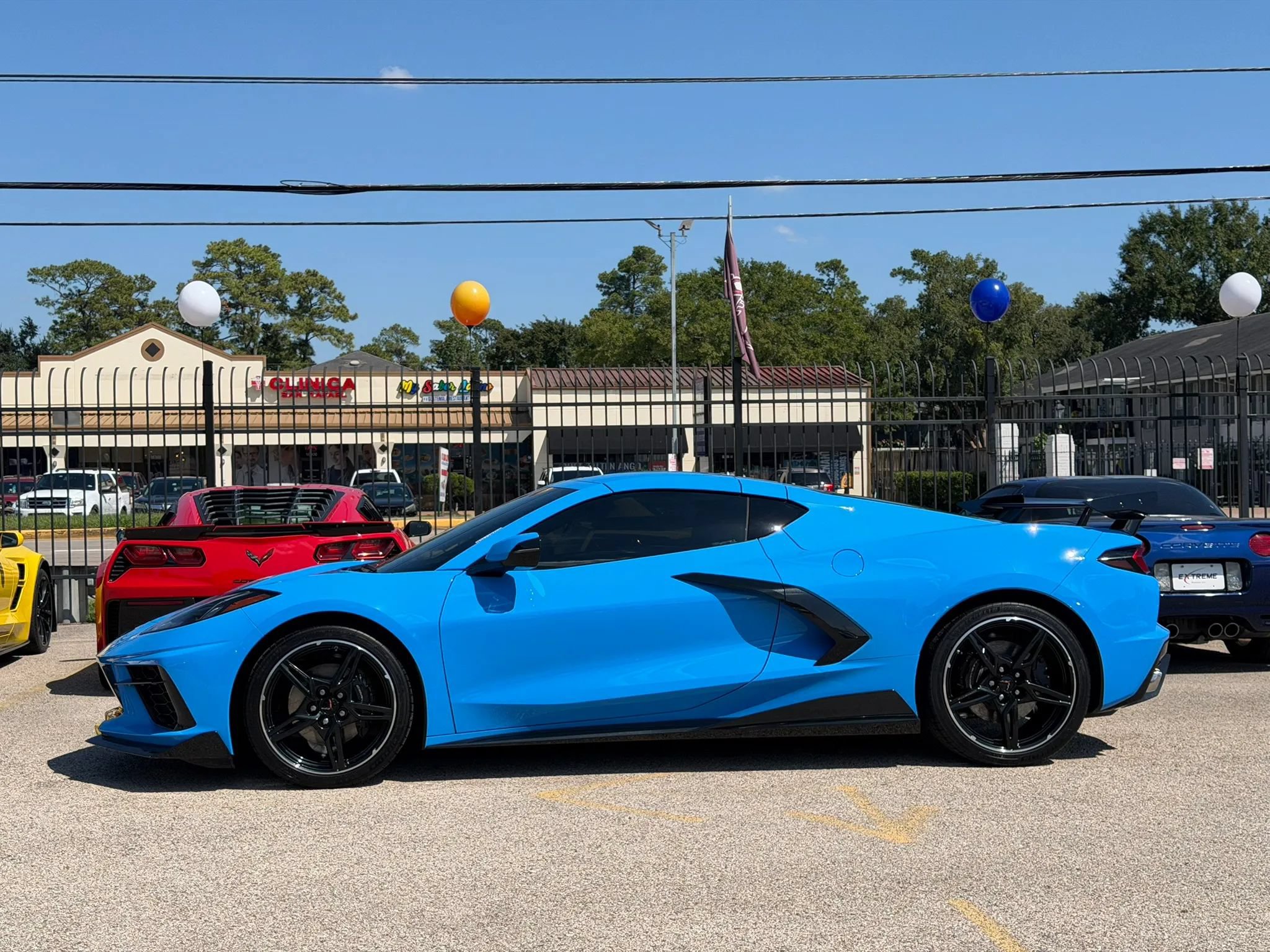 Used 2022 Chevrolet Corvette Stingray Coupe w/ 1LT RWD image 8