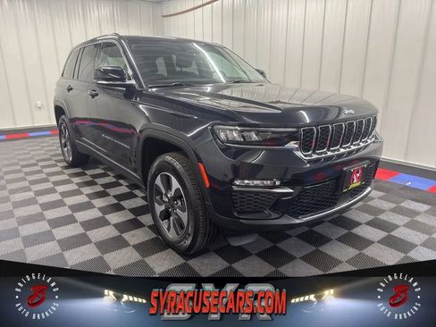 Used 2022 Jeep Grand Cherokee Limited 4xe AWD/4WD image 1