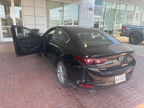 Used 2026 MAZDA MAZDA3 s FWD image 3