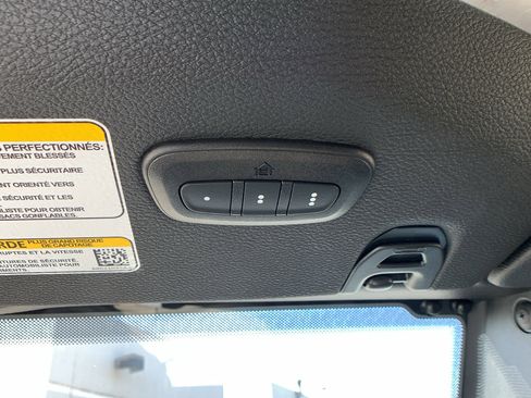 Used 2025 Jeep Wrangler Unlimited Rubicon image 17