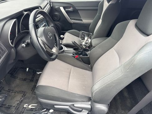 Used 2016 Scion tC FWD image 19