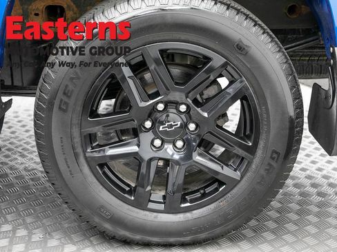 Used 2024 Chevrolet Silverado 1500 Custom w/ LPO, Dark Essentials Package AWD/4WD image 30