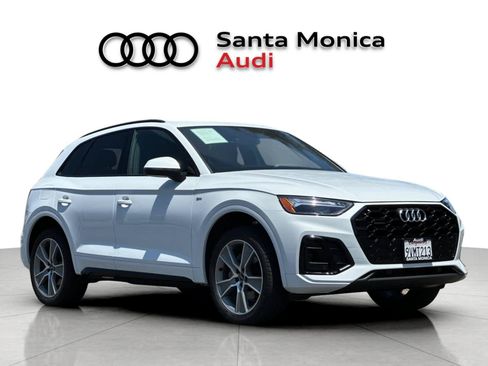 Used 2025 Audi Q5 2.0T Premium w/ Convenience Plus Package AWD/4WD image 9