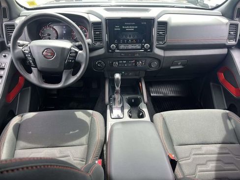 Used 2024 Nissan Frontier PRO-4X w/ Technology Package AWD/4WD image 14