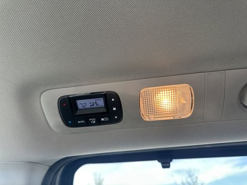 Used 2016 Honda Odyssey EX-L image 17