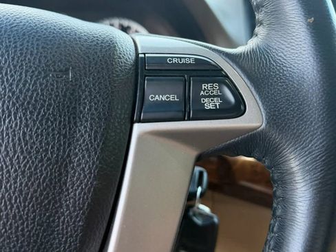 Used 2010 Honda Accord EX-L image 21