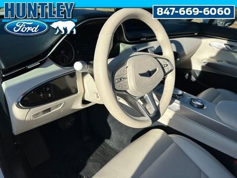 Used 2024 Genesis Electrified GV70 Advanced image 19