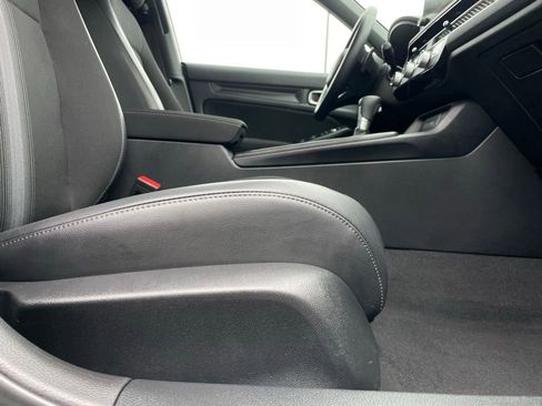 Certified 2024 Honda Civic Sport image 30