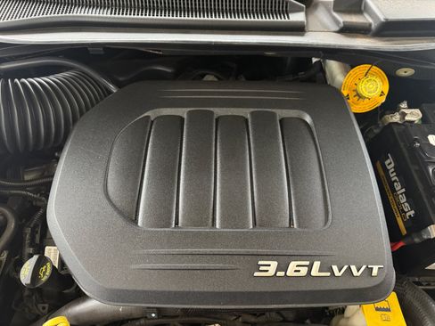 Used 2018 Dodge Grand Caravan GT FWD image 34
