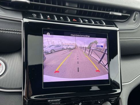 Used 2025 Jeep Grand Cherokee Laredo X w/ Luxury Tech Group I AWD/4WD image 29