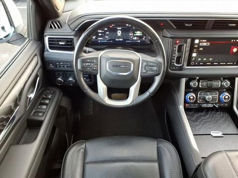 Used 2022 GMC Yukon Denali w/ Max Trailering Package image 18