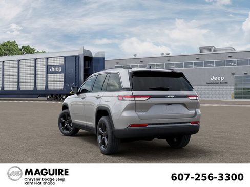 New 2026 Jeep Grand Cherokee Limited w/ Limited Altitude Package AWD/4WD image 3