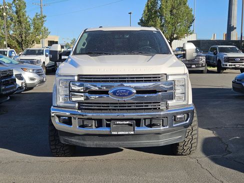 Used 2017 Ford F350 Lariat w/ Lariat Ultimate Package AWD/4WD image 11
