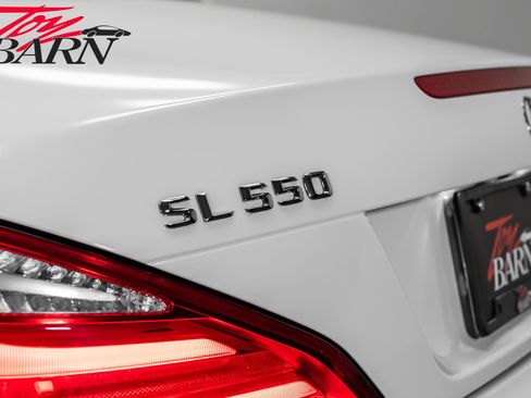 Used 2015 Mercedes-Benz SL 550 image 22