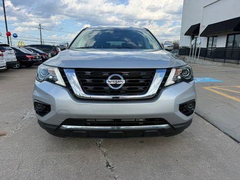 Used 2019 Nissan Pathfinder S AWD/4WD image 4