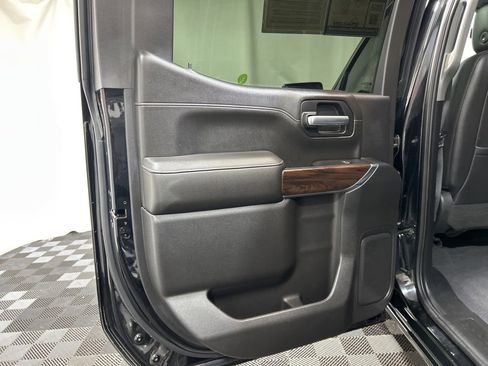 Used 2019 GMC Sierra 1500 SLT w/ SLT Premium Plus Package AWD/4WD image 17